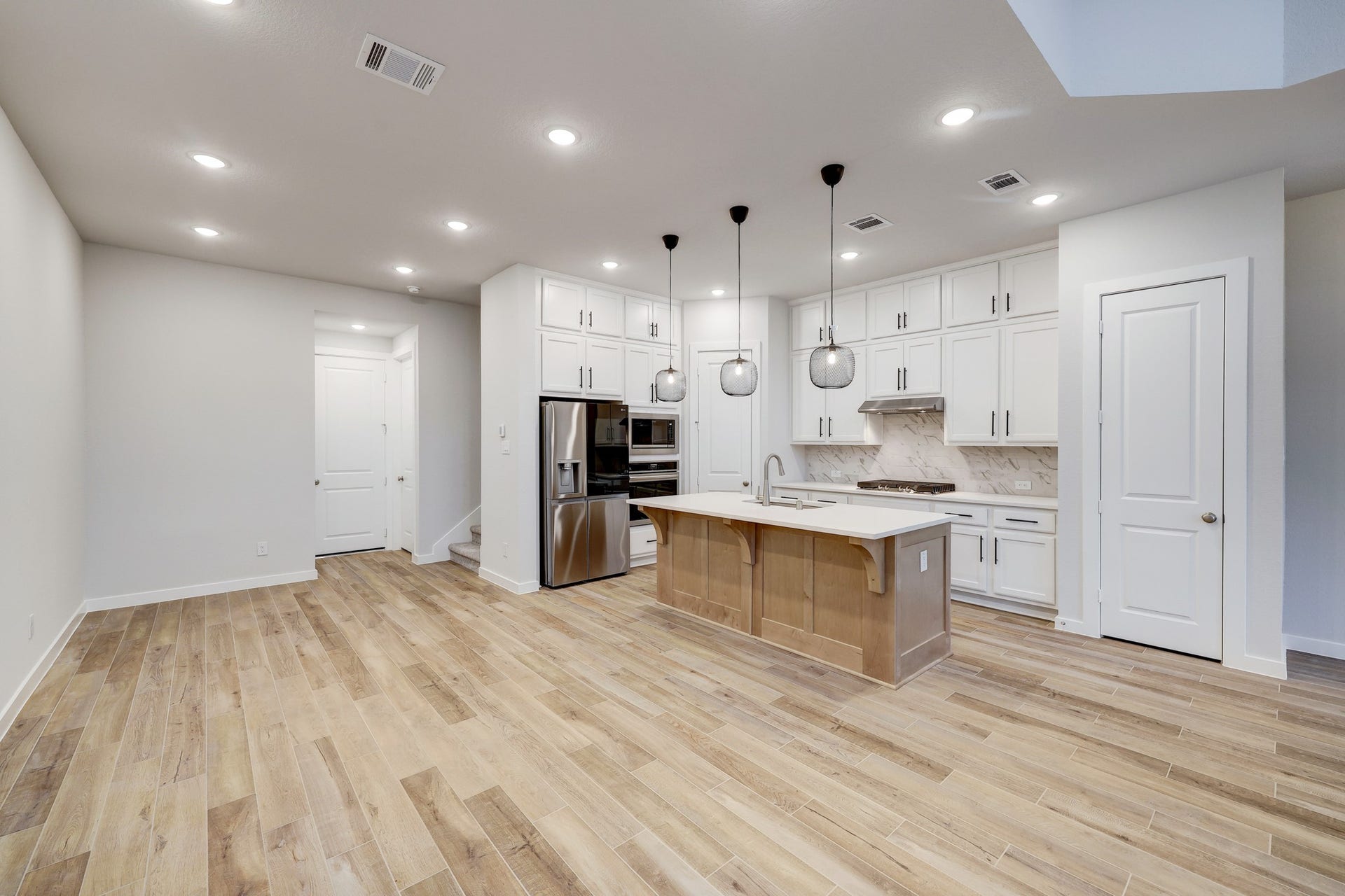 16650 Texas Hill Country Road, Cypress, TX 77433