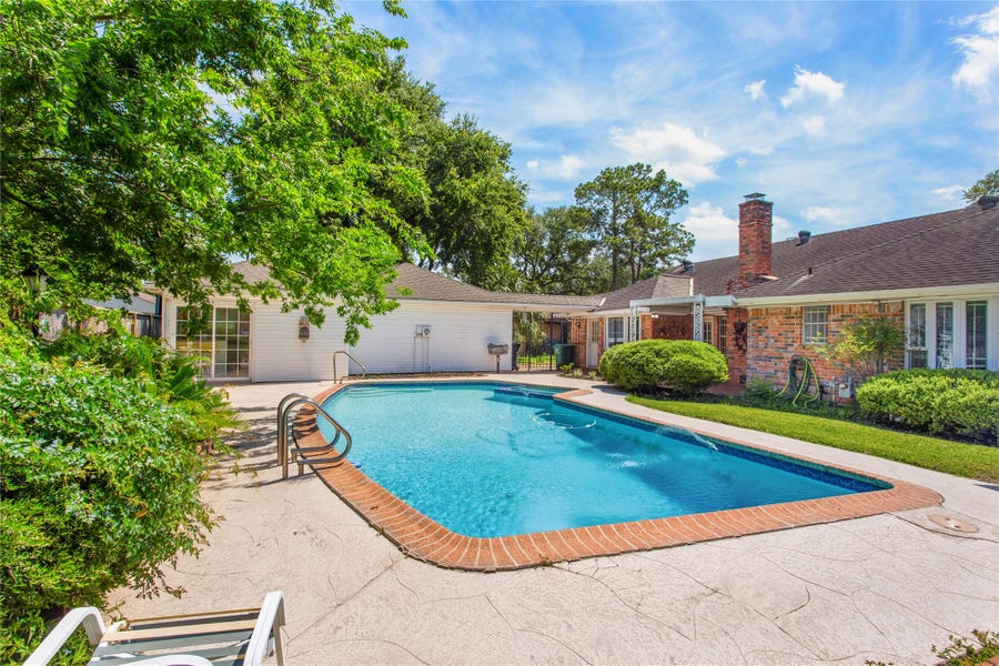 Property photo for 5622 Long Creek Lane, Houston, TX