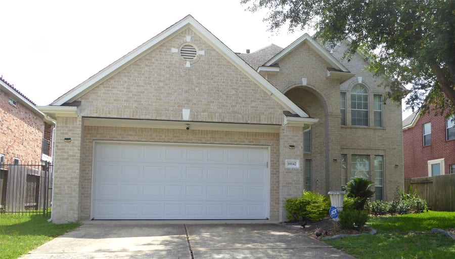 Property photo for 10142 Lazy Lagoon, Houston, TX