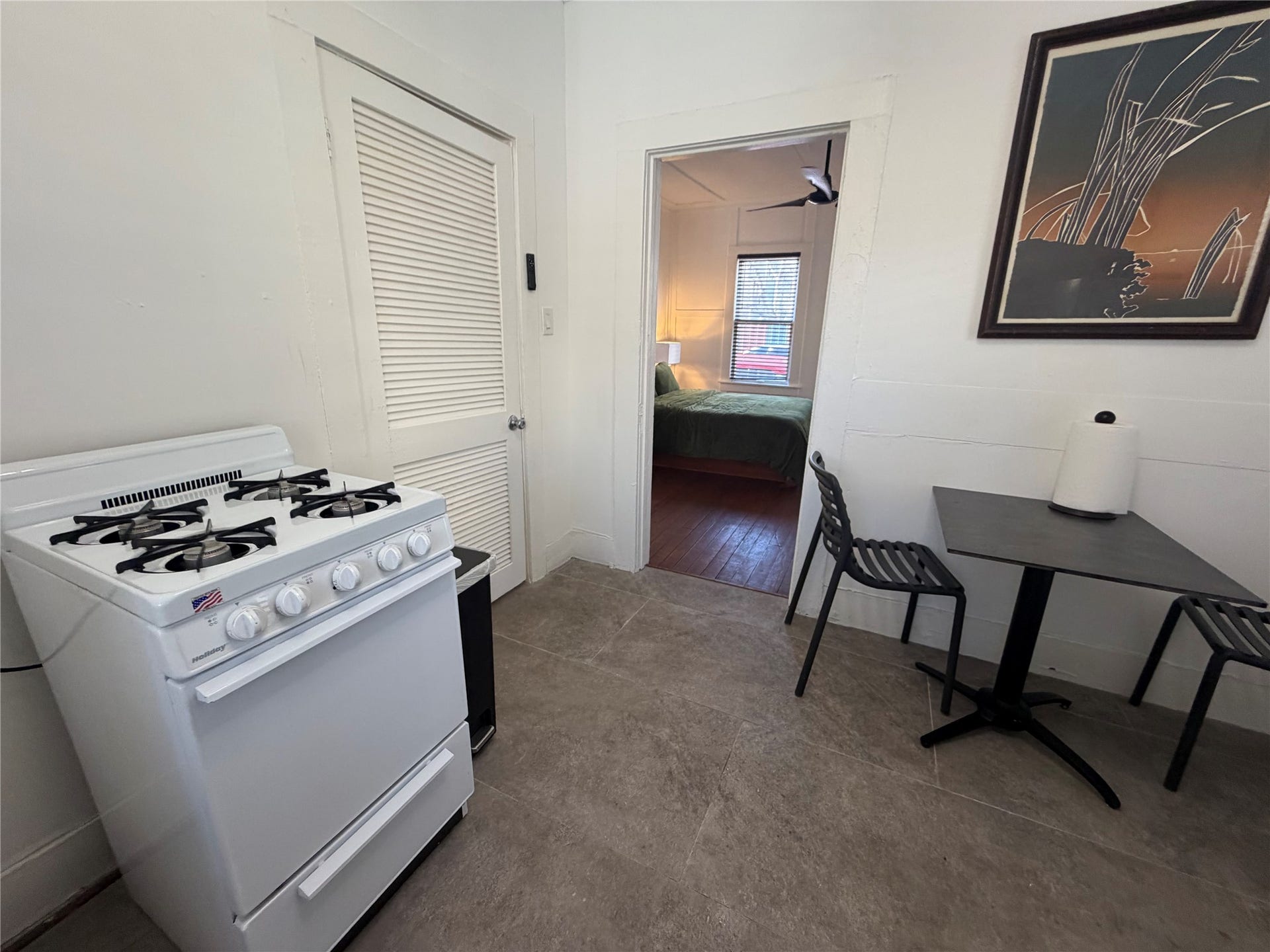318 Hyde Park Boulevard, #F, Houston, TX 77006 318 Hyde Park Boulevard, #F, Houston, TX 77006