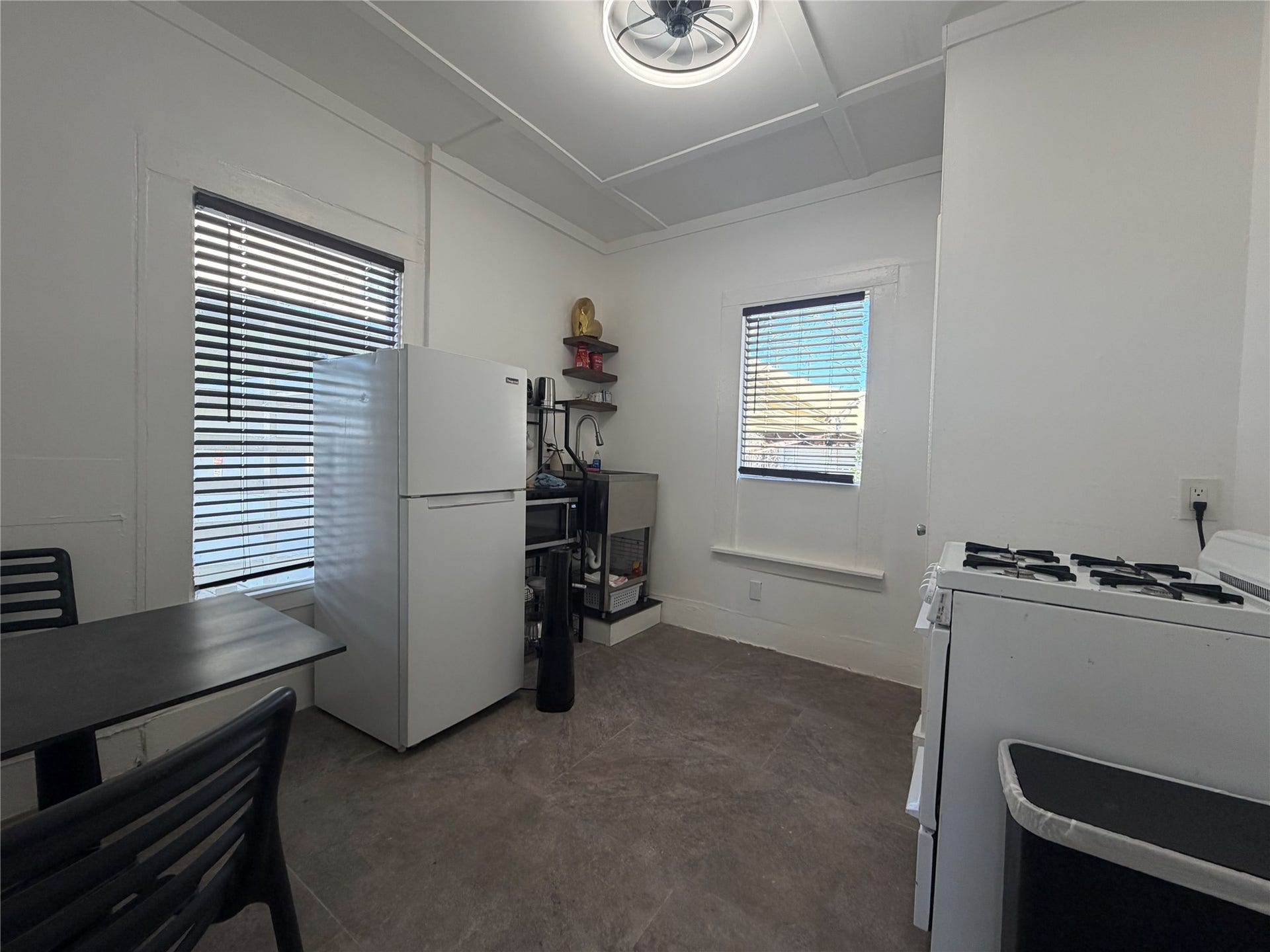 318 Hyde Park Boulevard, #F, Houston, TX 77006 318 Hyde Park Boulevard, #F, Houston, TX 77006