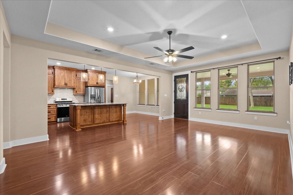 103 Begonia, Lake Jackson, TX 77566 103 Begonia, Lake Jackson, TX 77566