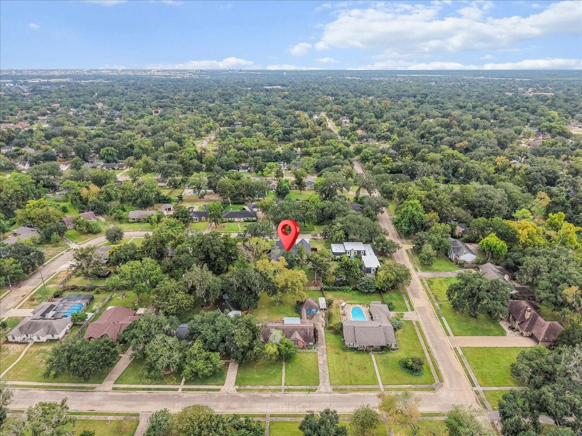103 Begonia, Lake Jackson, TX 77566 103 Begonia, Lake Jackson, TX 77566