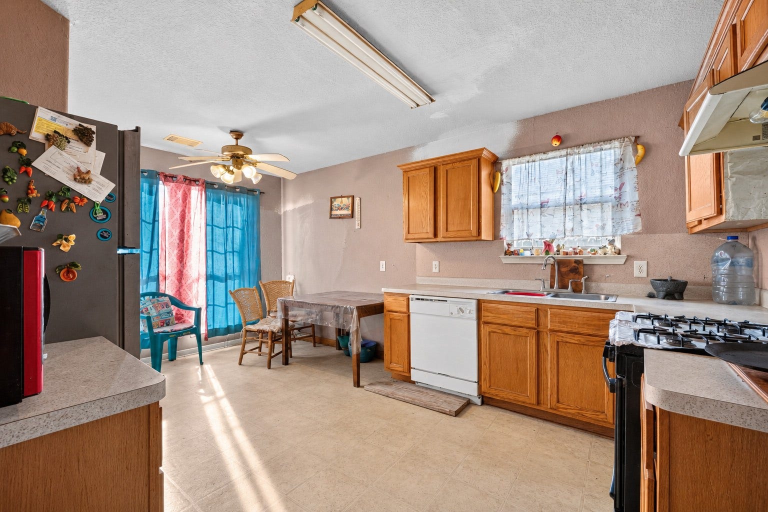 10453 Aldine Westfield Road, Houston, TX 77093 10453 Aldine Westfield Road, Houston, TX 77093
