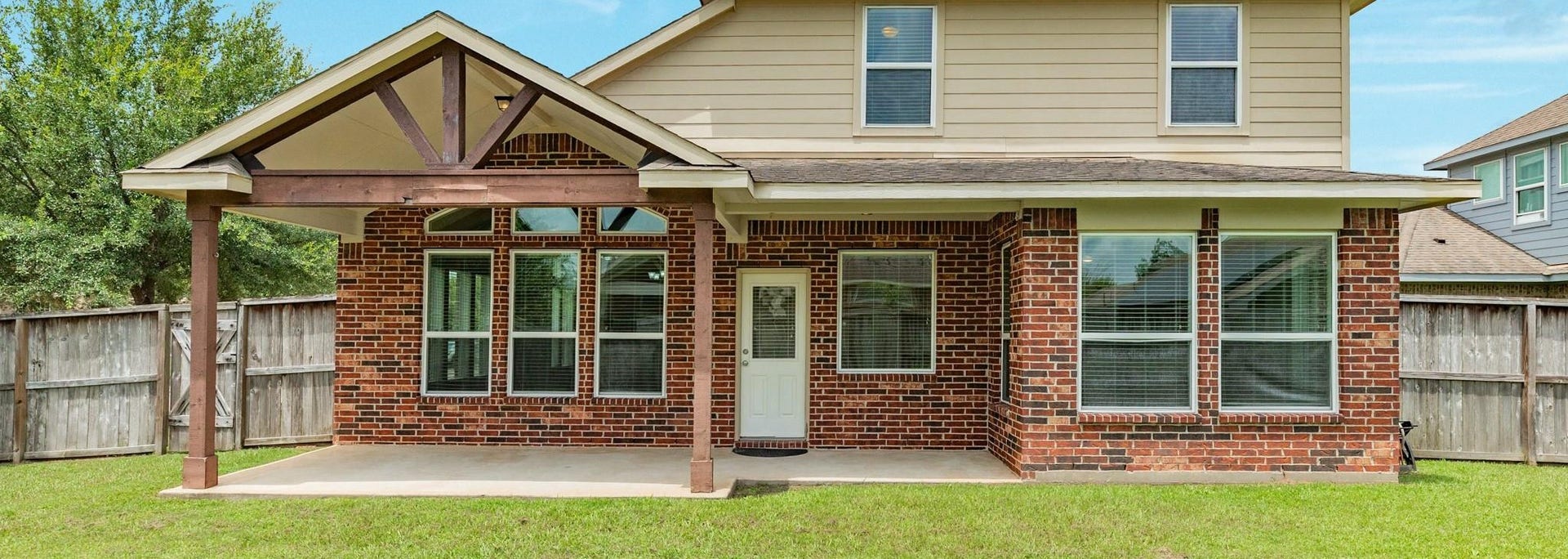101 Long Meadow Court, Clute, TX 77531 101 Long Meadow Court, Clute, TX 77531