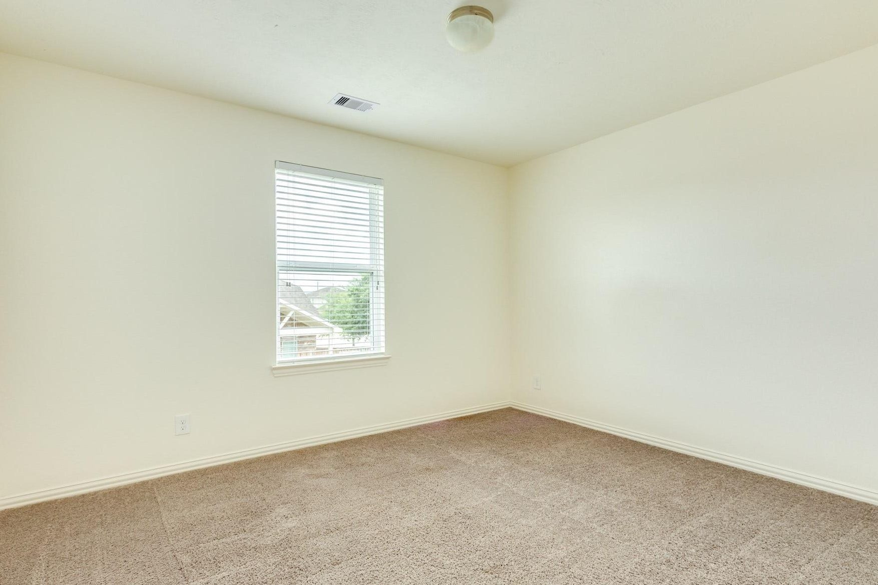 101 Long Meadow Court, Clute, TX 77531 101 Long Meadow Court, Clute, TX 77531