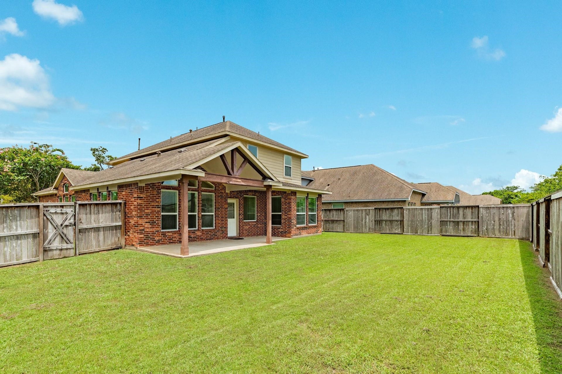101 Long Meadow Court, Clute, TX 77531 101 Long Meadow Court, Clute, TX 77531