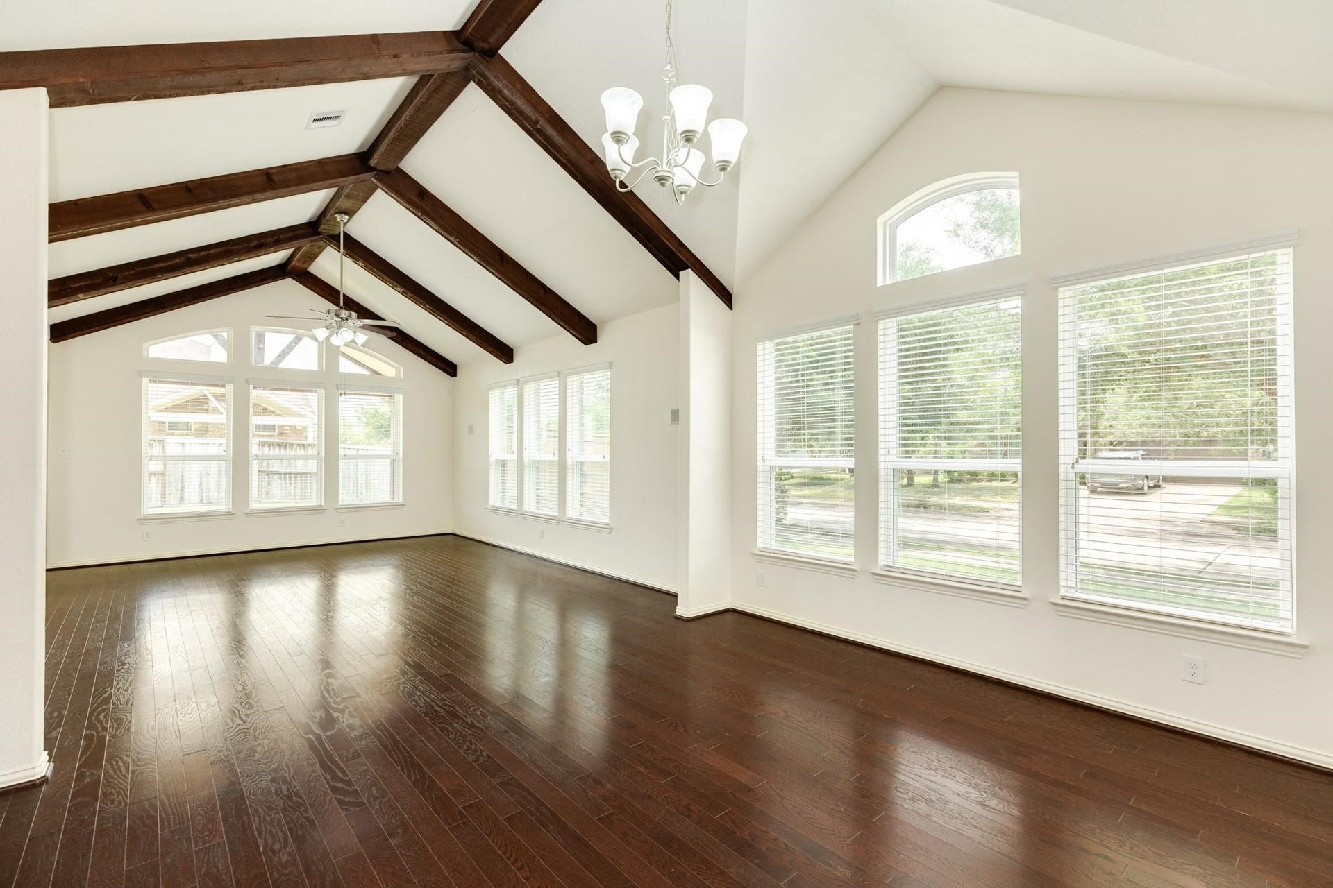 101 Long Meadow Court, Clute, TX 77531 101 Long Meadow Court, Clute, TX 77531