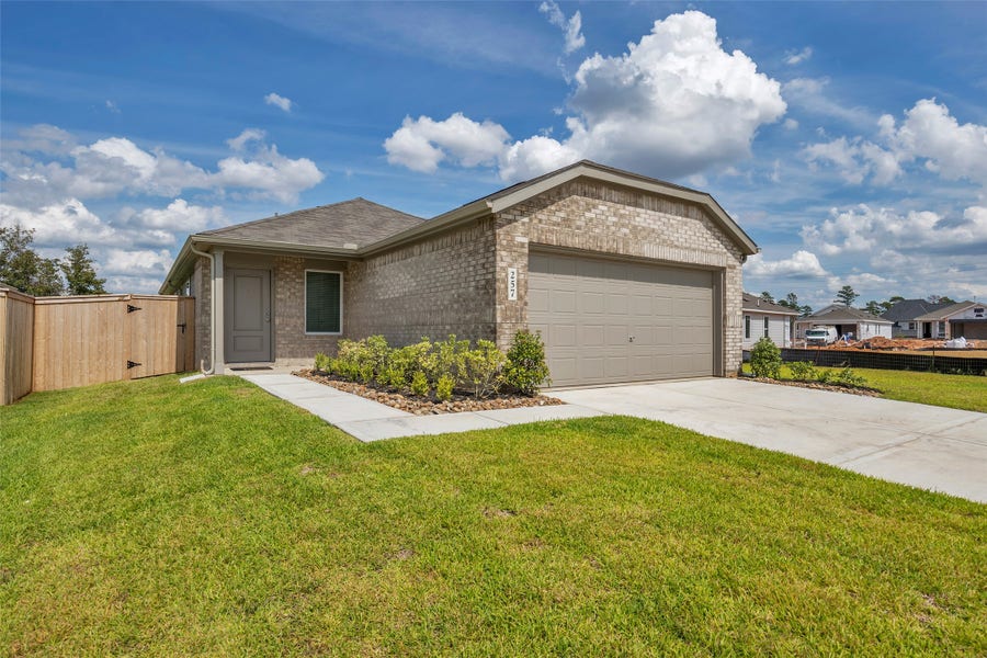 Property photo for 257 Farray Forest Lane, Magnolia, TX