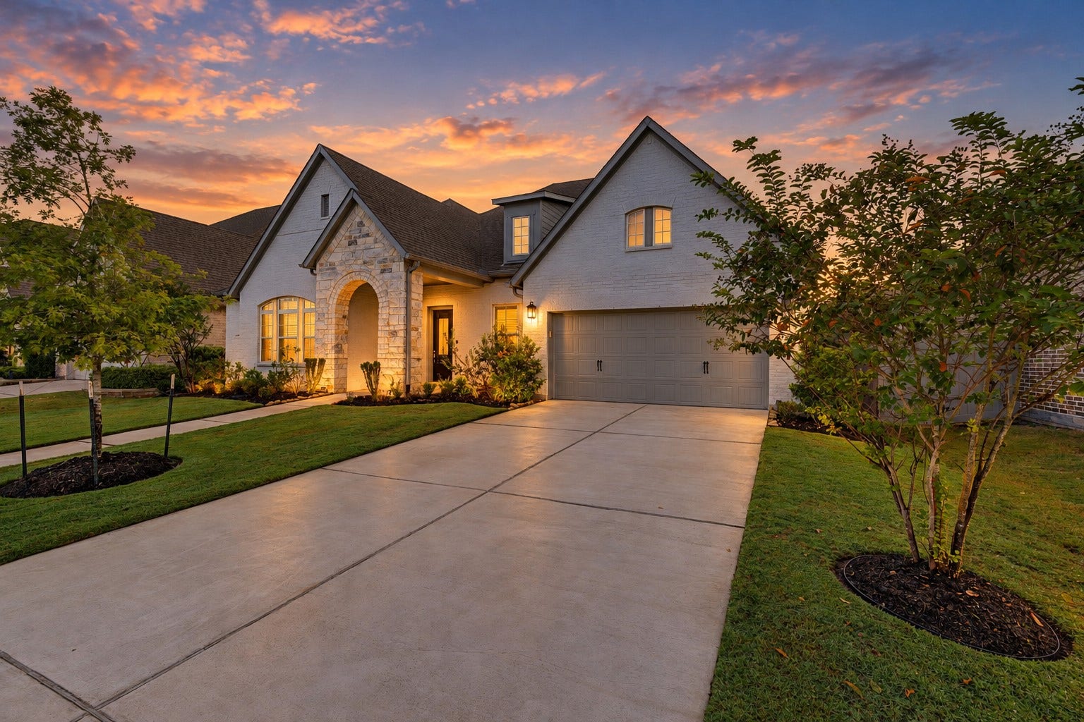 17521 Limoncello Lane, Conroe, TX 77302 Beautiful Twilight Exterior