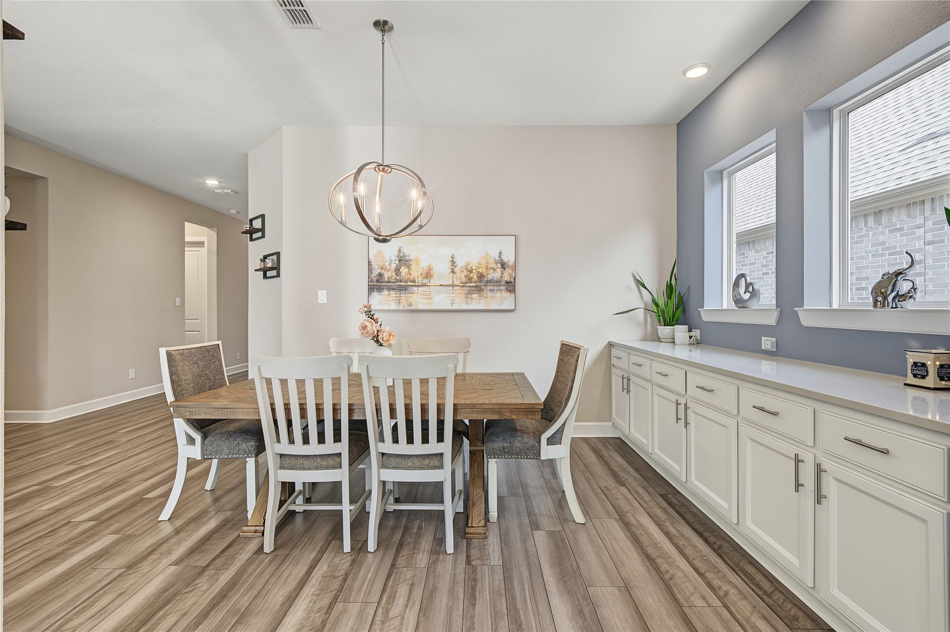17521 Limoncello Lane, Conroe, TX 77302 Bright Dining Area