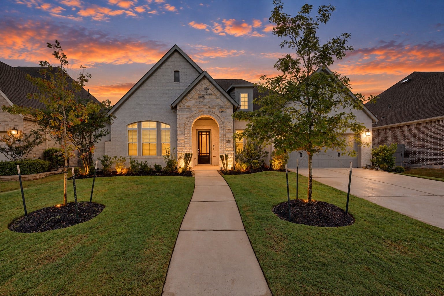 17521 Limoncello Lane, Conroe, TX 77302 Beautiful Twilight Exterior