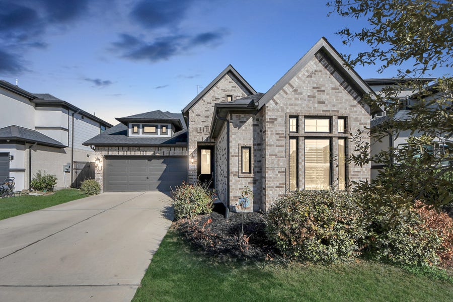 Property photo for 28910 Hauter Way, Fulshear, TX