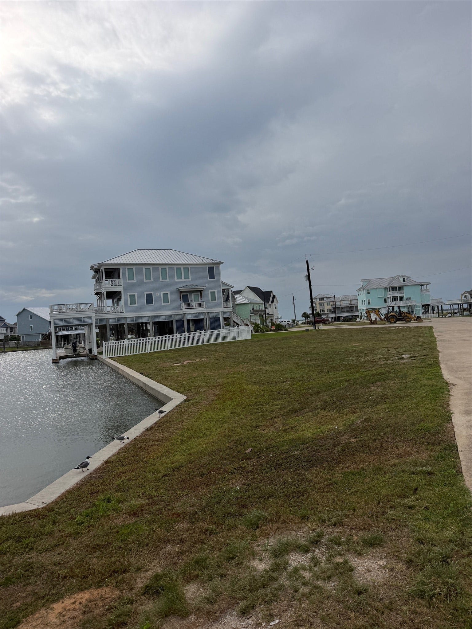 411 Neptune Circle, Tiki Island, TX 77554 411 Neptune Circle, Tiki Island, TX 77554