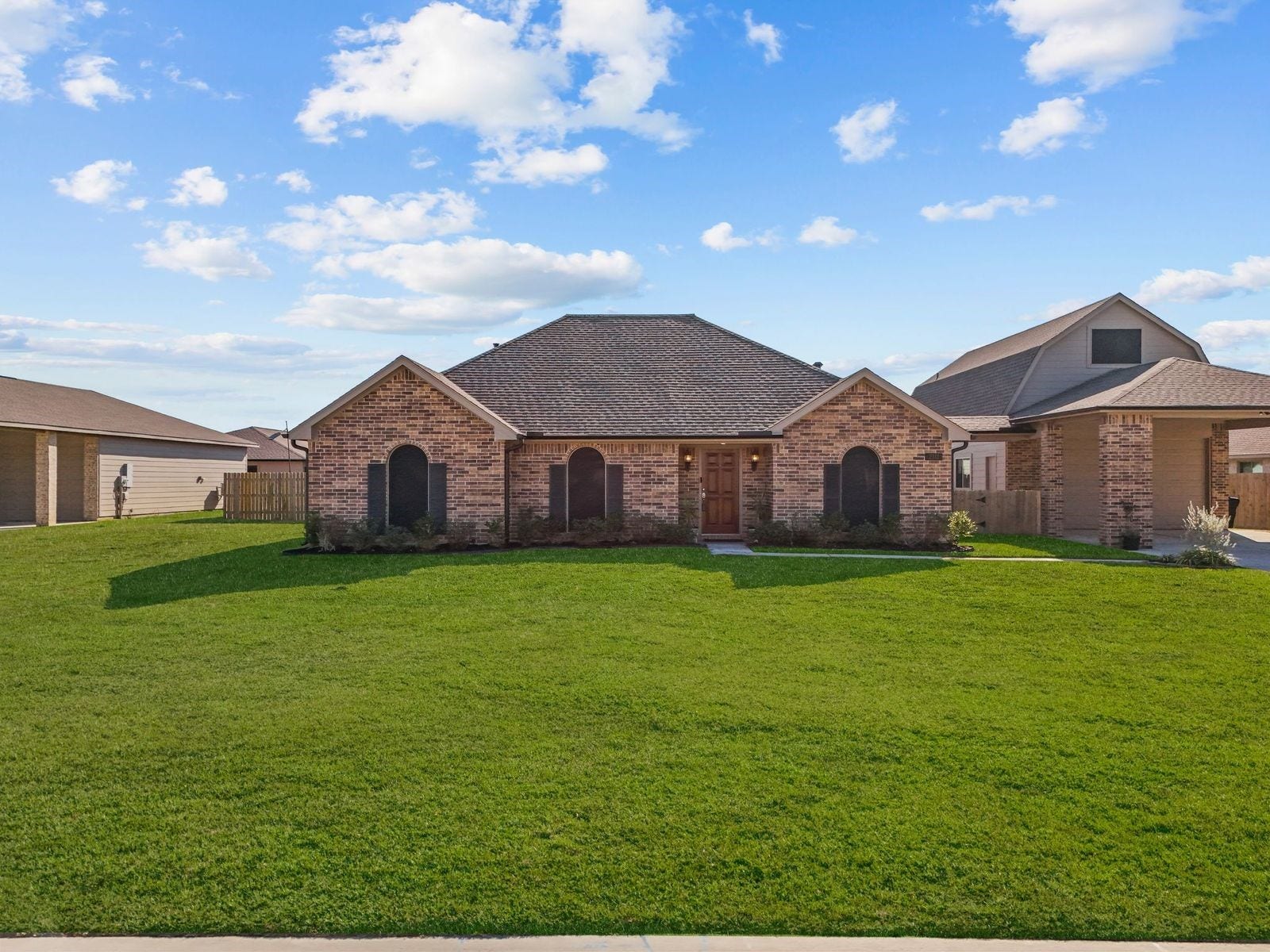 2111 Gilbert Road, Dickinson, TX 77539 2111 Gilbert Road, Dickinson, TX 77539