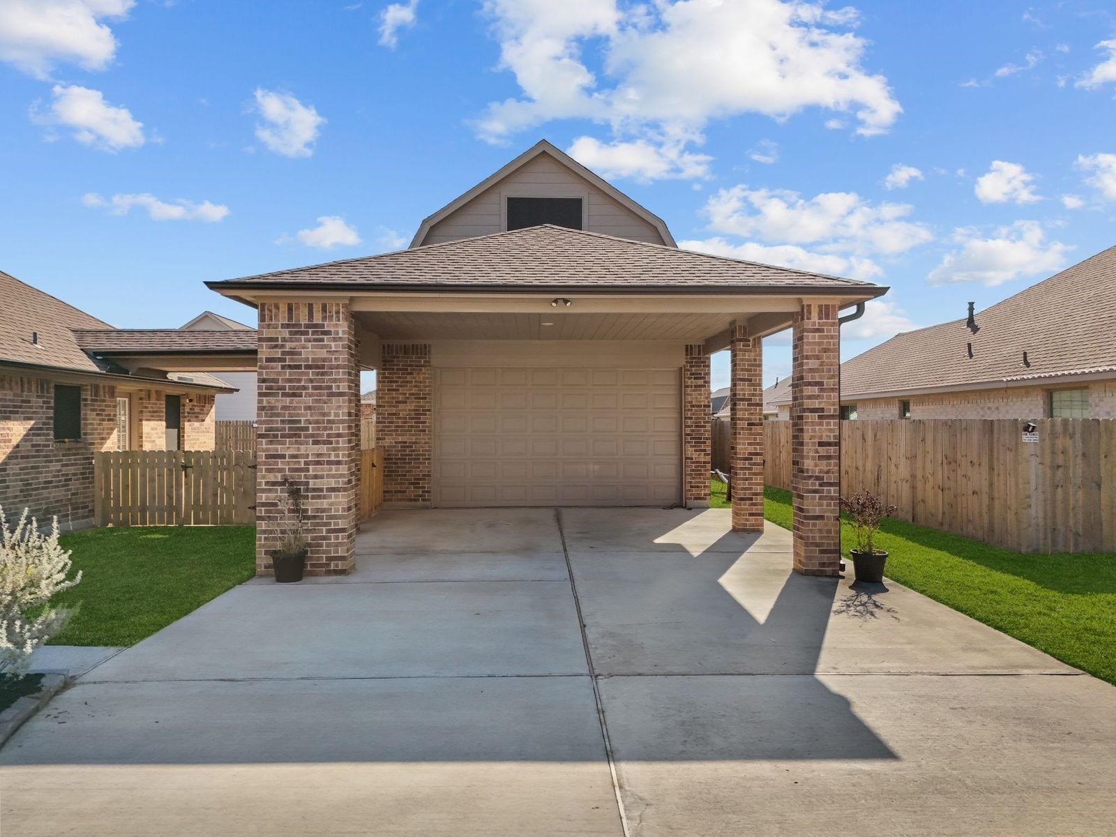 2111 Gilbert Road, Dickinson, TX 77539 2111 Gilbert Road, Dickinson, TX 77539