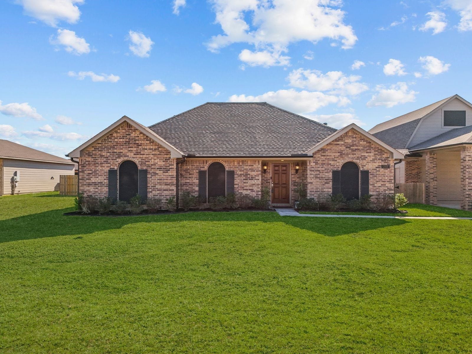 2111 Gilbert Road, Dickinson, TX 77539 2111 Gilbert Road, Dickinson, TX 77539
