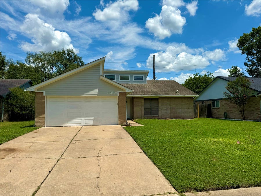 Property photo for 16819 Red Gully Drive, Sugar Land, TX
