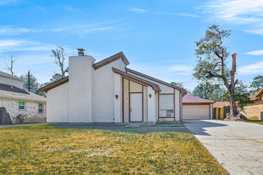 Property photo for 2406 Deasa Drive, Spring, TX