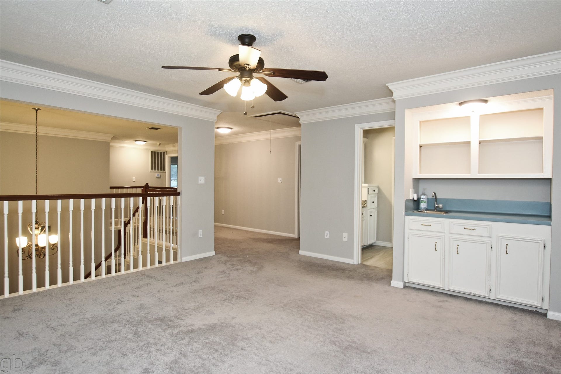 2918 Deer Creek Drive, Sugar Land, TX 77478 Gamer room w/ wet bar