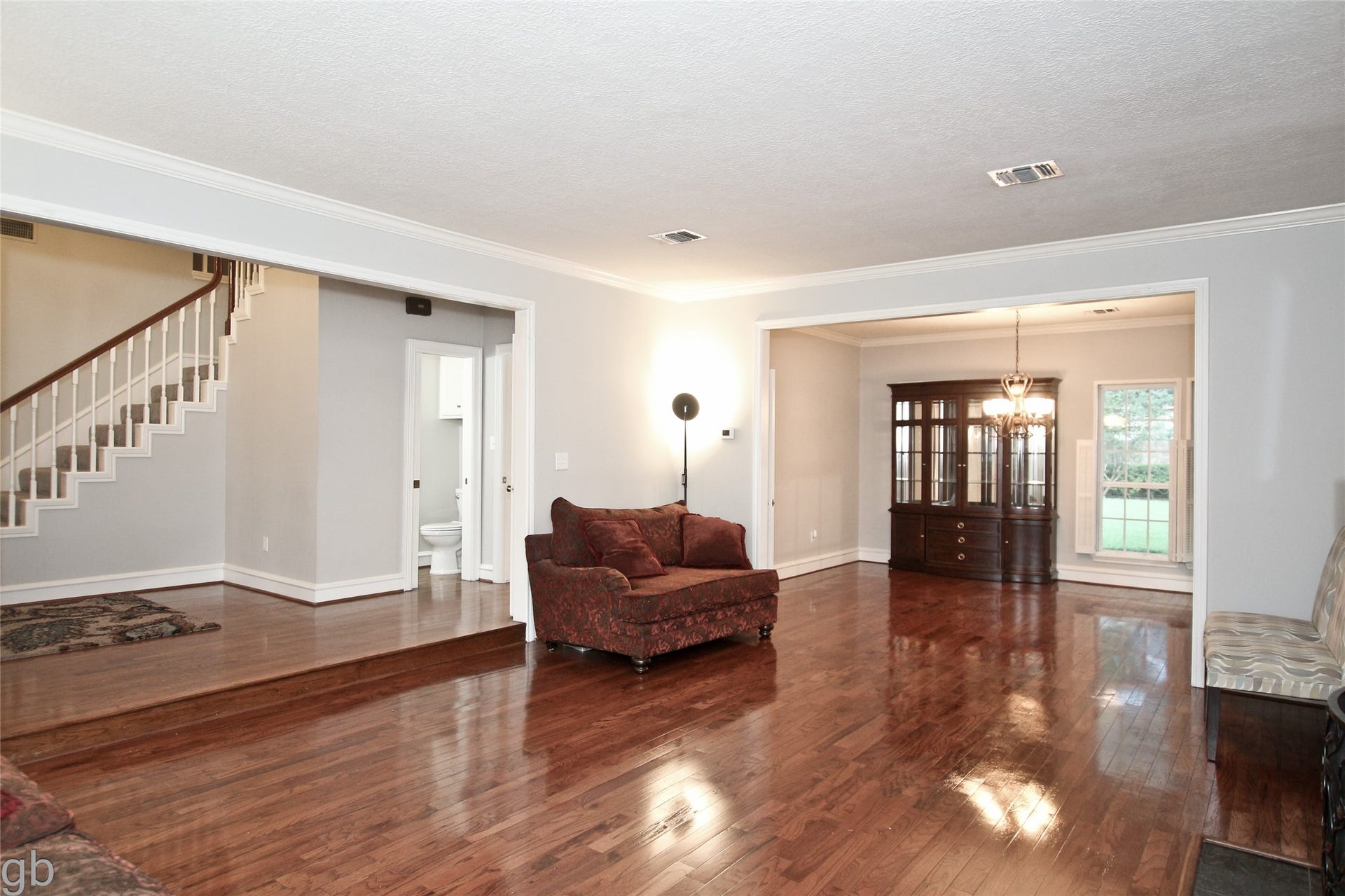 2918 Deer Creek Drive, Sugar Land, TX 77478 Living
