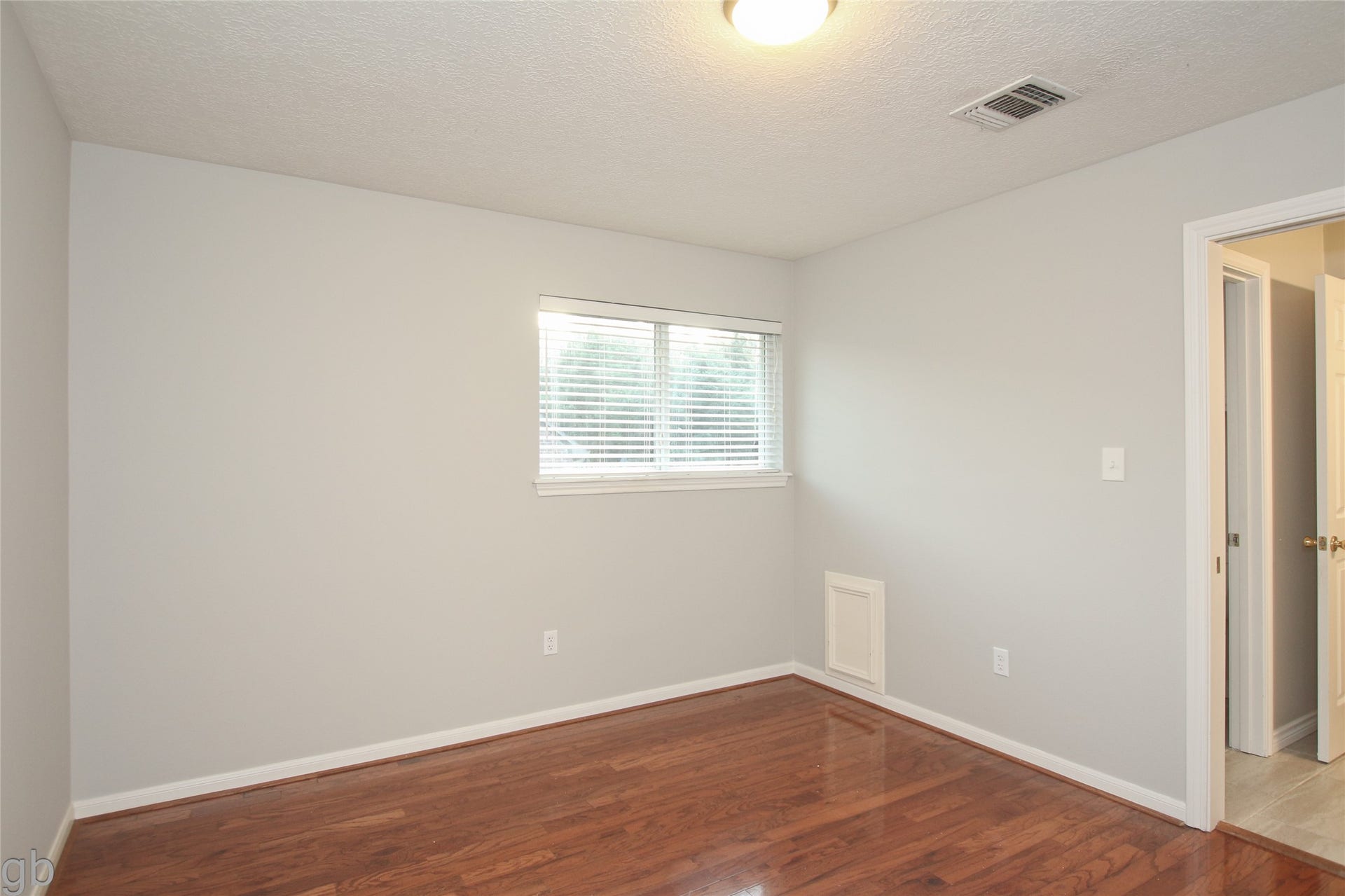 2918 Deer Creek Drive, Sugar Land, TX 77478 Bed 2, ensuite