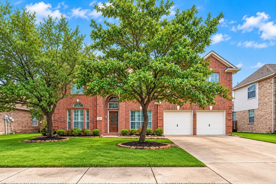 Property photo for 11906 Mariposa Canyon Drive, Tomball, TX