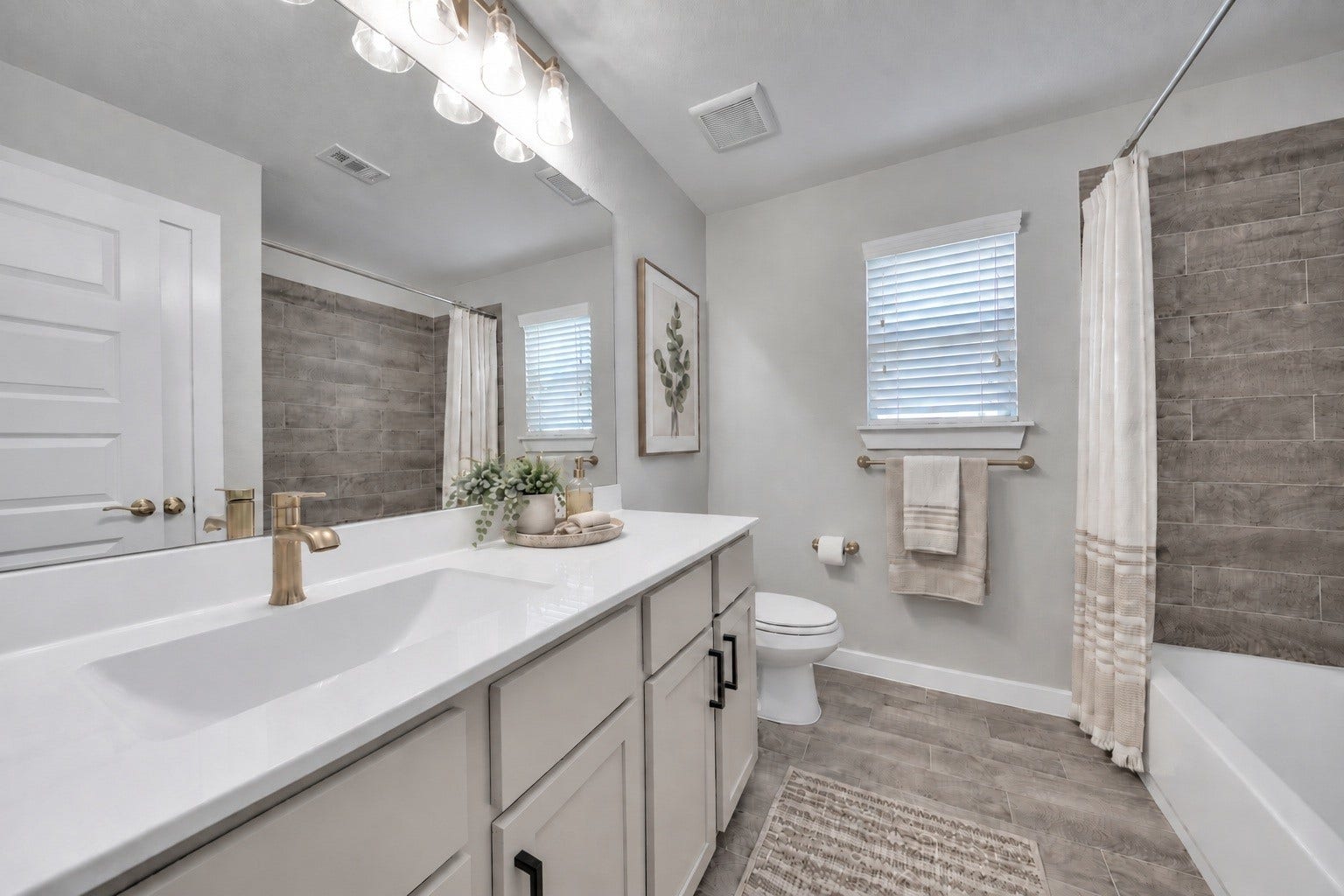 23619 Iris Field Court, Katy, TX 77493 Secondary bath.