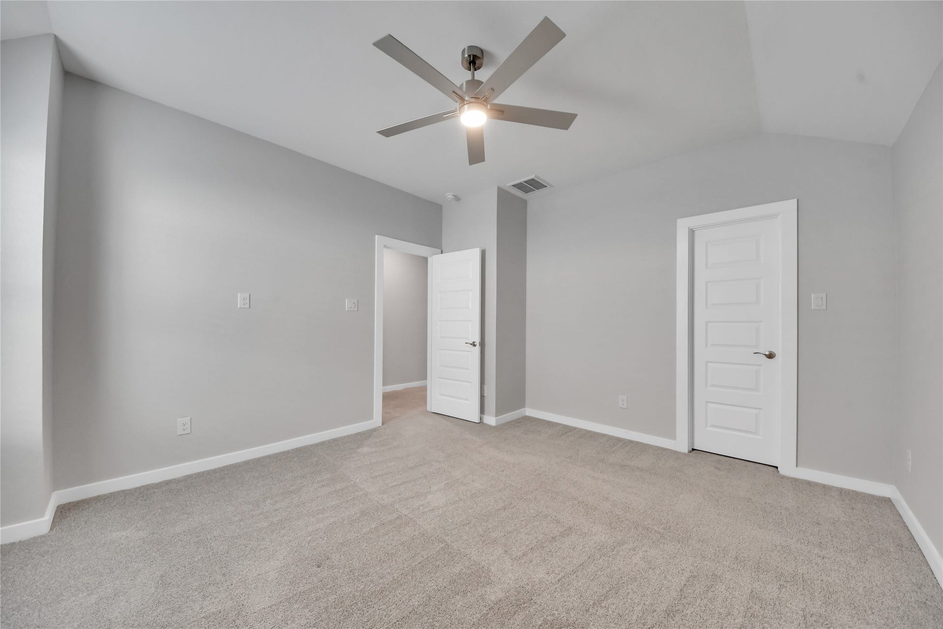 23619 Iris Field Court, Katy, TX 77493 Bedroom #3. Spacious secondary bedroom featuring a large closet, generous windows for abundant natural light, and plenty of room for comfortable everyday living.