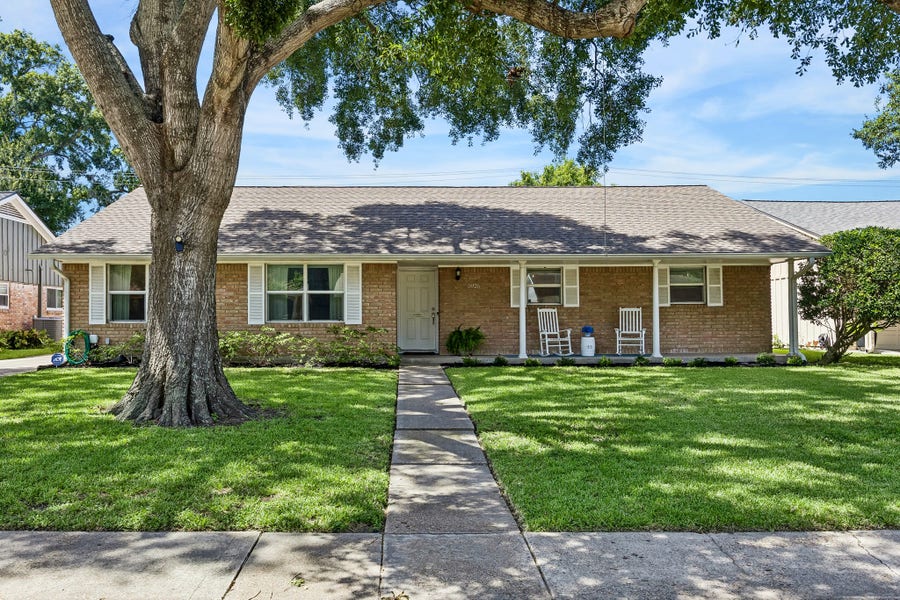 Property photo for 5926 Kuldell Drive, Houston, TX
