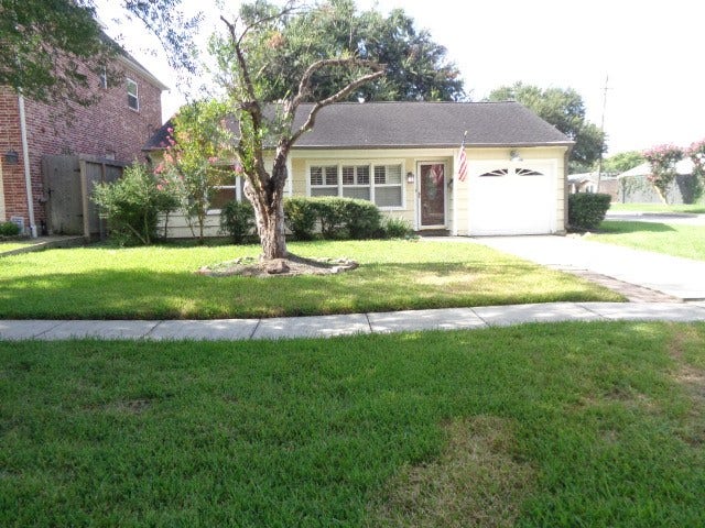 Property photo for 5125 Locust Street, Bellaire, TX