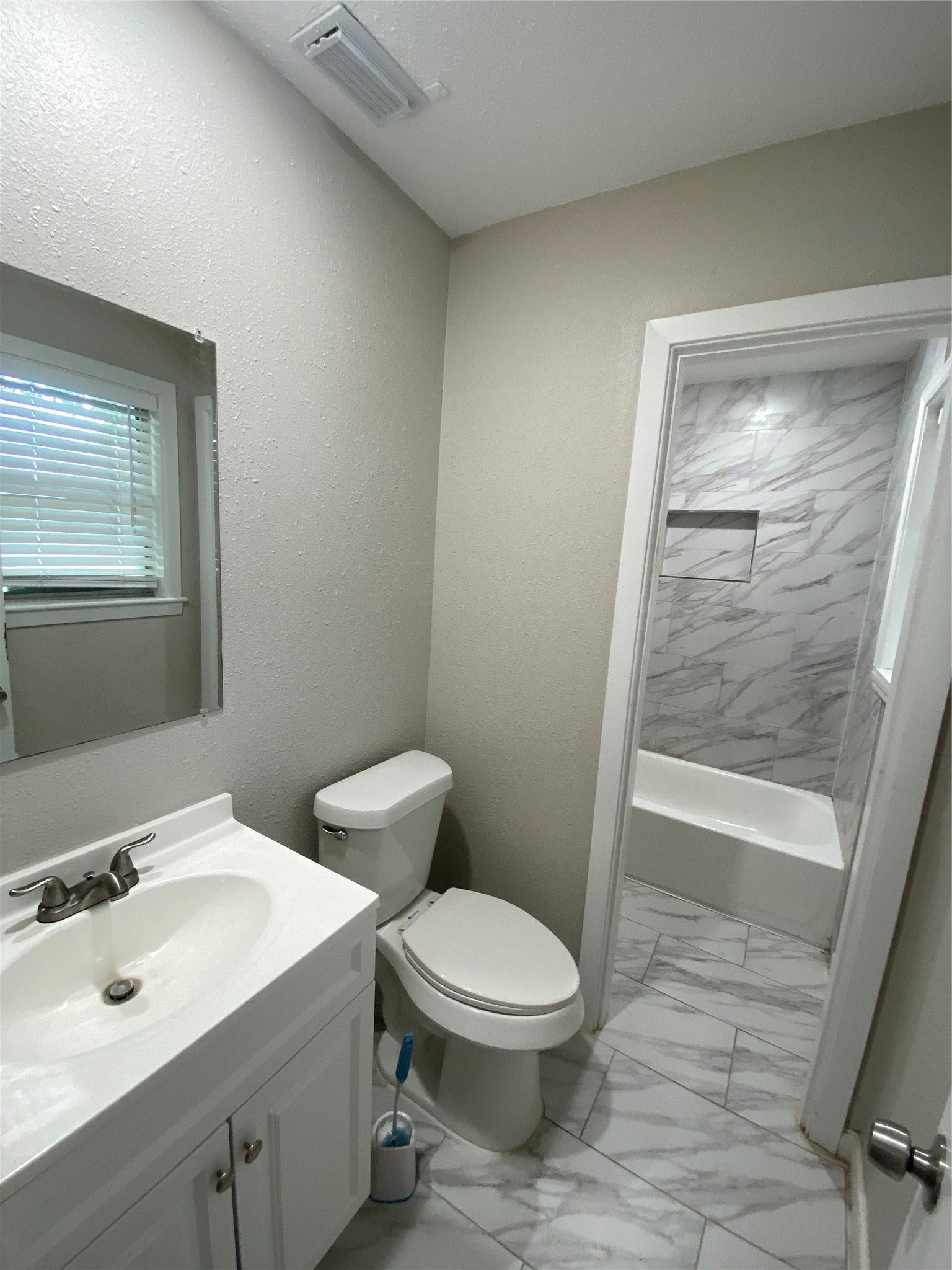 1105 Alice Street, Sweeny, TX 77480 1105 Alice Street, Sweeny, TX 77480