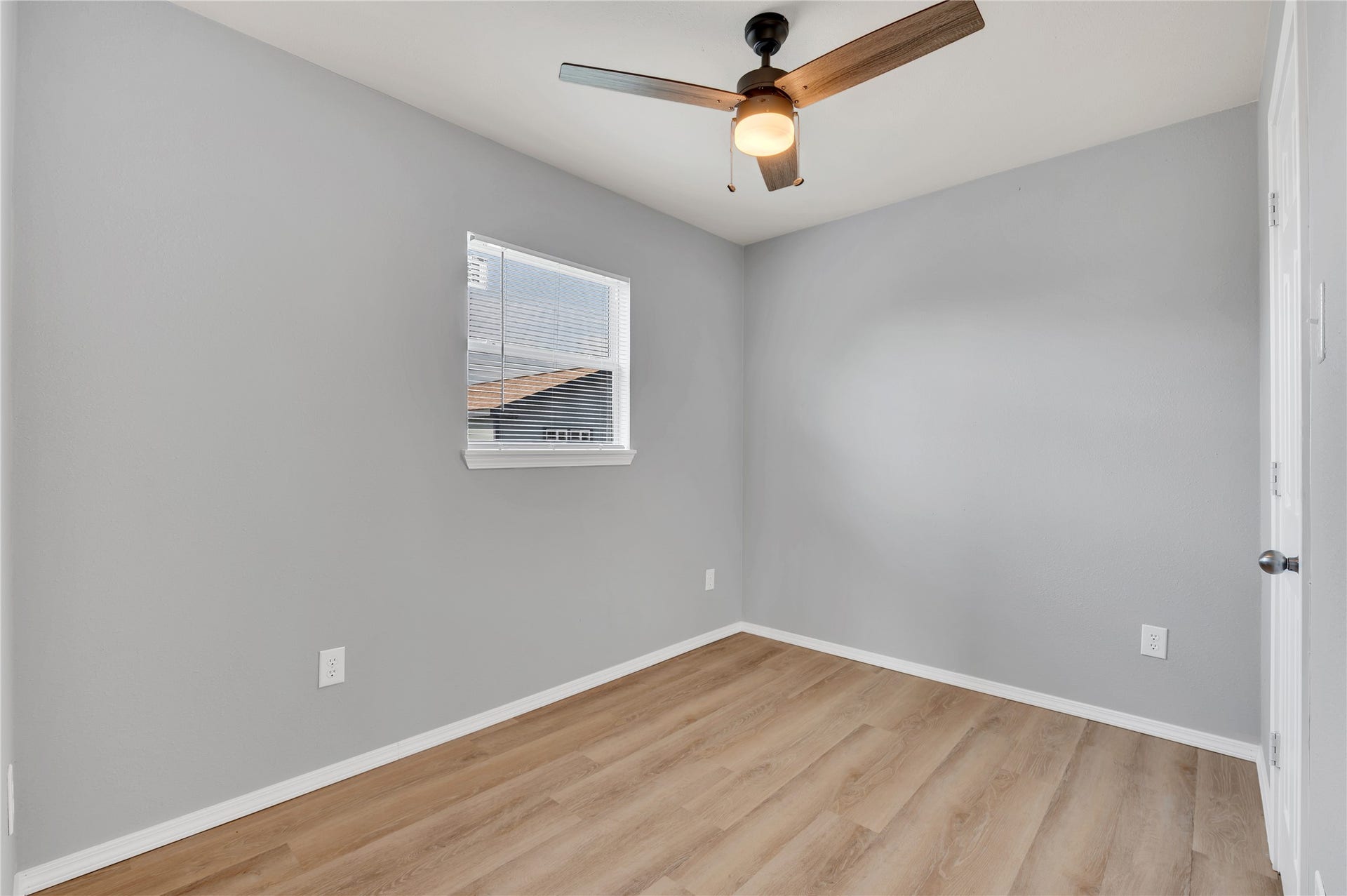 7003 Schlitz Lane, #B, Hitchcock, TX 77563 7003 Schlitz Lane, #B, Hitchcock, TX 77563