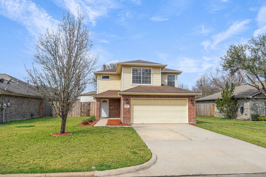 Property photo for 8211 Scarlet Tanager Drive, Humble, TX