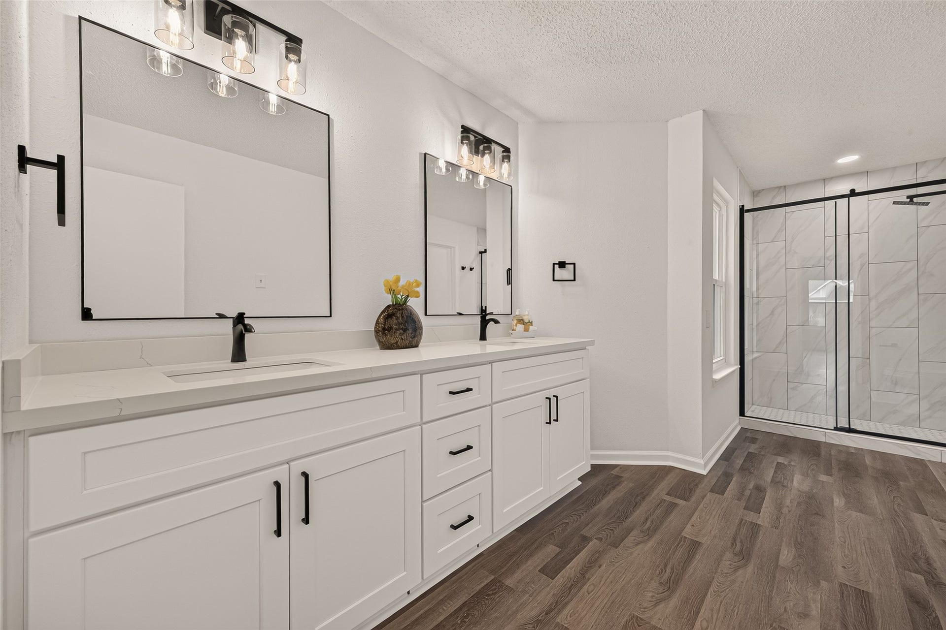 12747 Ashford Knoll Drive, Houston, TX 77082 Elegant primary bathroom.