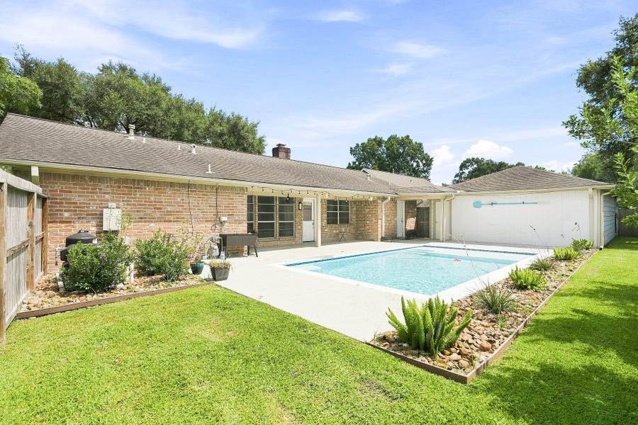 Property photo for 1135 Trowbridge Drive, Houston, TX