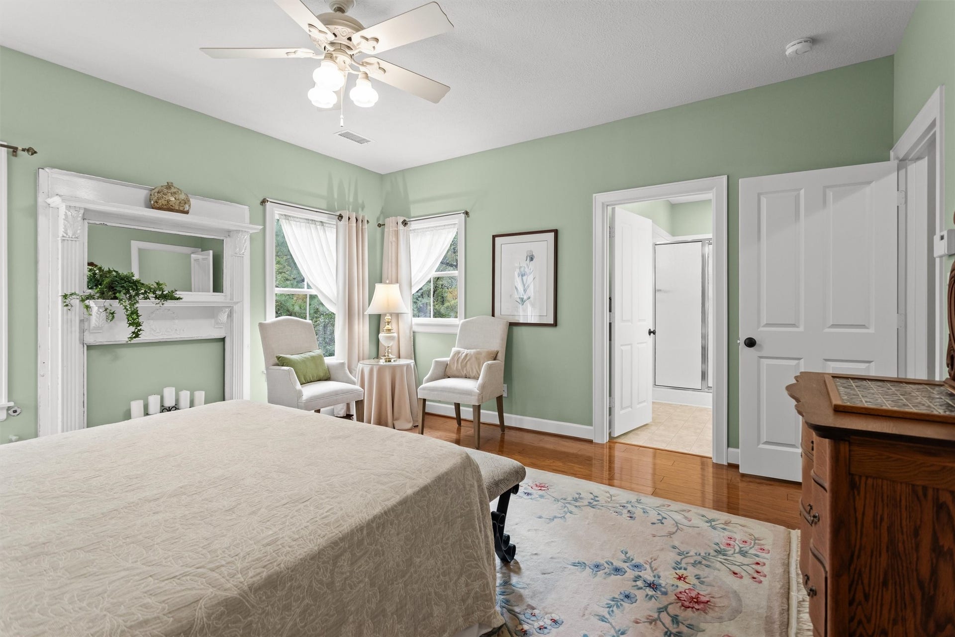 18181 Rabon Chapel Road, Montgomery, TX 77316 A calm retreat at the end of the day