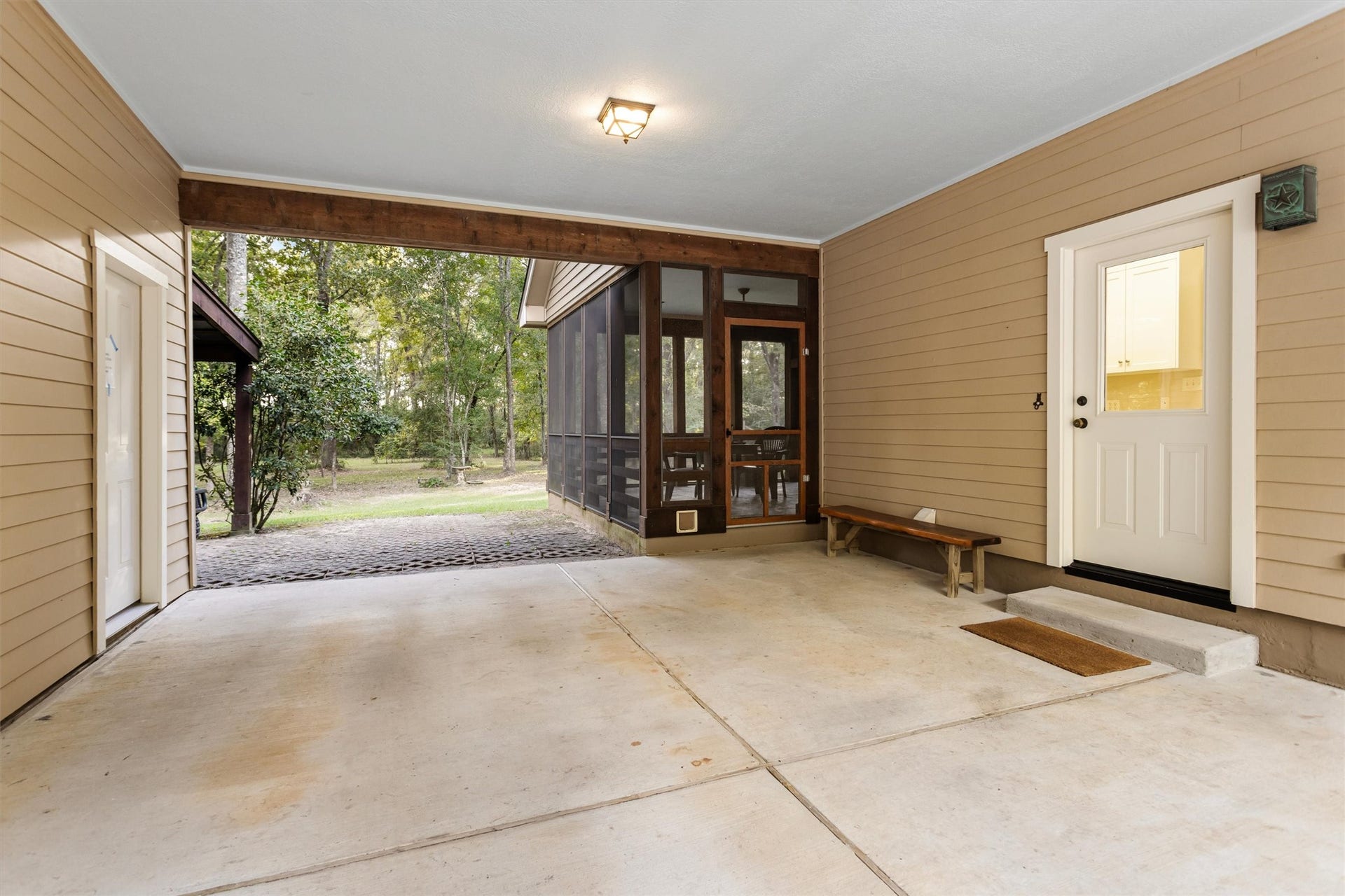18181 Rabon Chapel Road, Montgomery, TX 77316 Covered breezeway linking the garage.