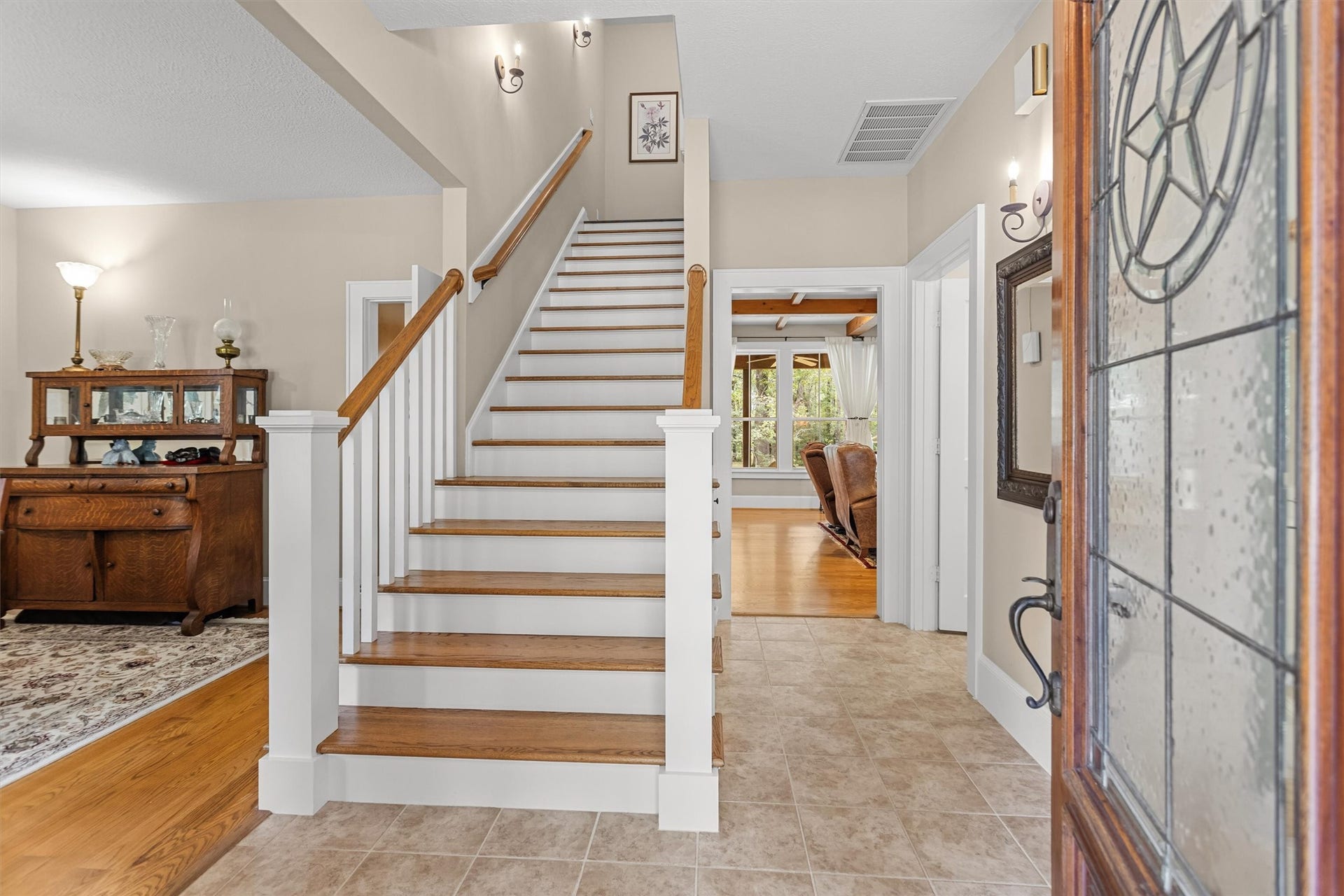 18181 Rabon Chapel Road, Montgomery, TX 77316 Bright entry with a staircase and natural light