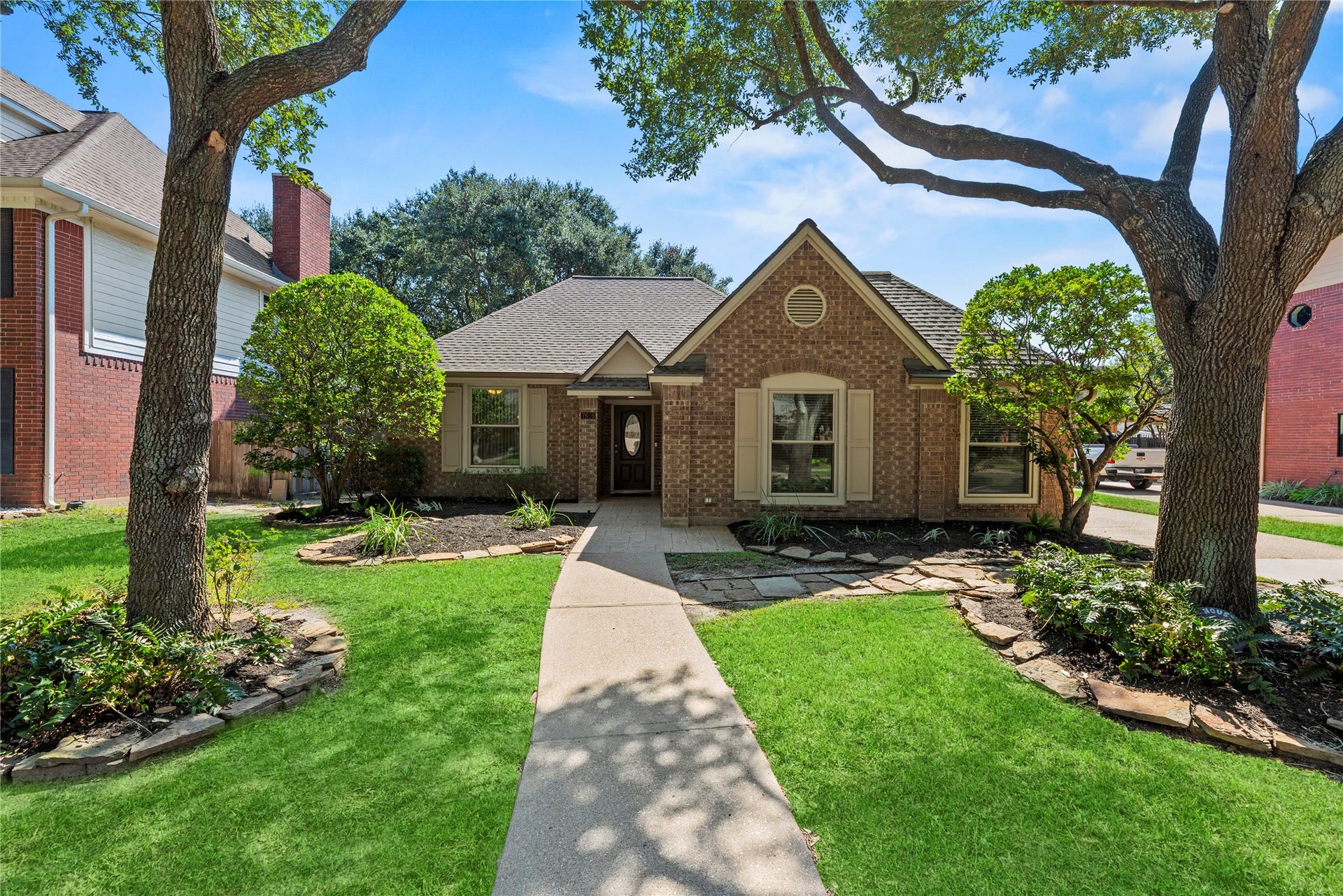 WELCOME HOME!