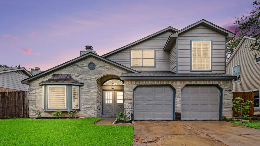 Property photo for 8527 Lake Crystal Drive, Houston, TX
