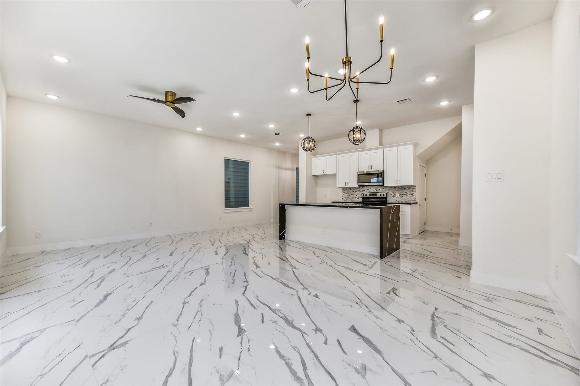 5908 St Augustine Street, #B, Houston, TX 77021 5908 St Augustine Street, #B, Houston, TX 77021