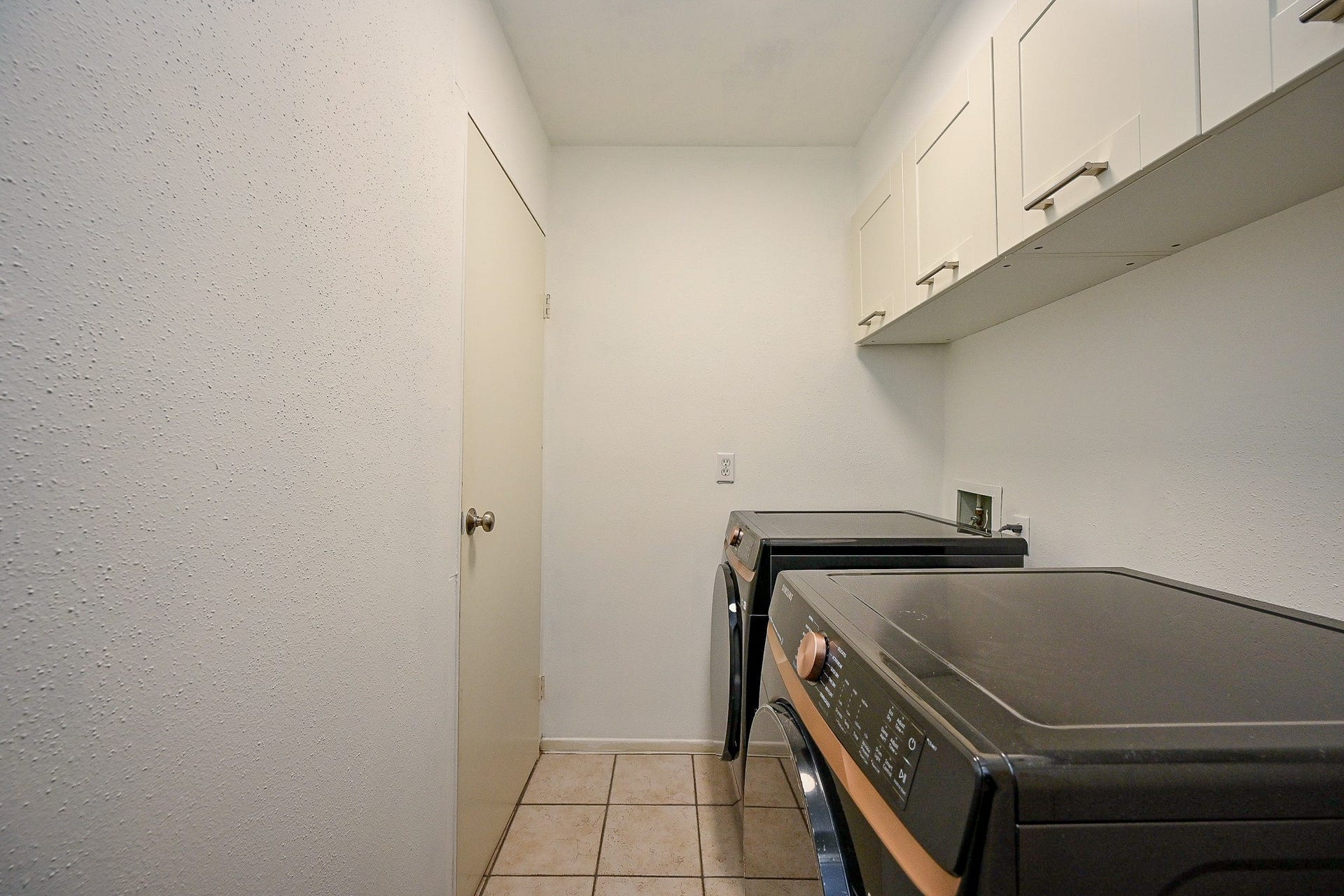 5 Rock Pine Court, The Woodlands, TX 77381 5 Rock Pine Court, The Woodlands, TX 77381