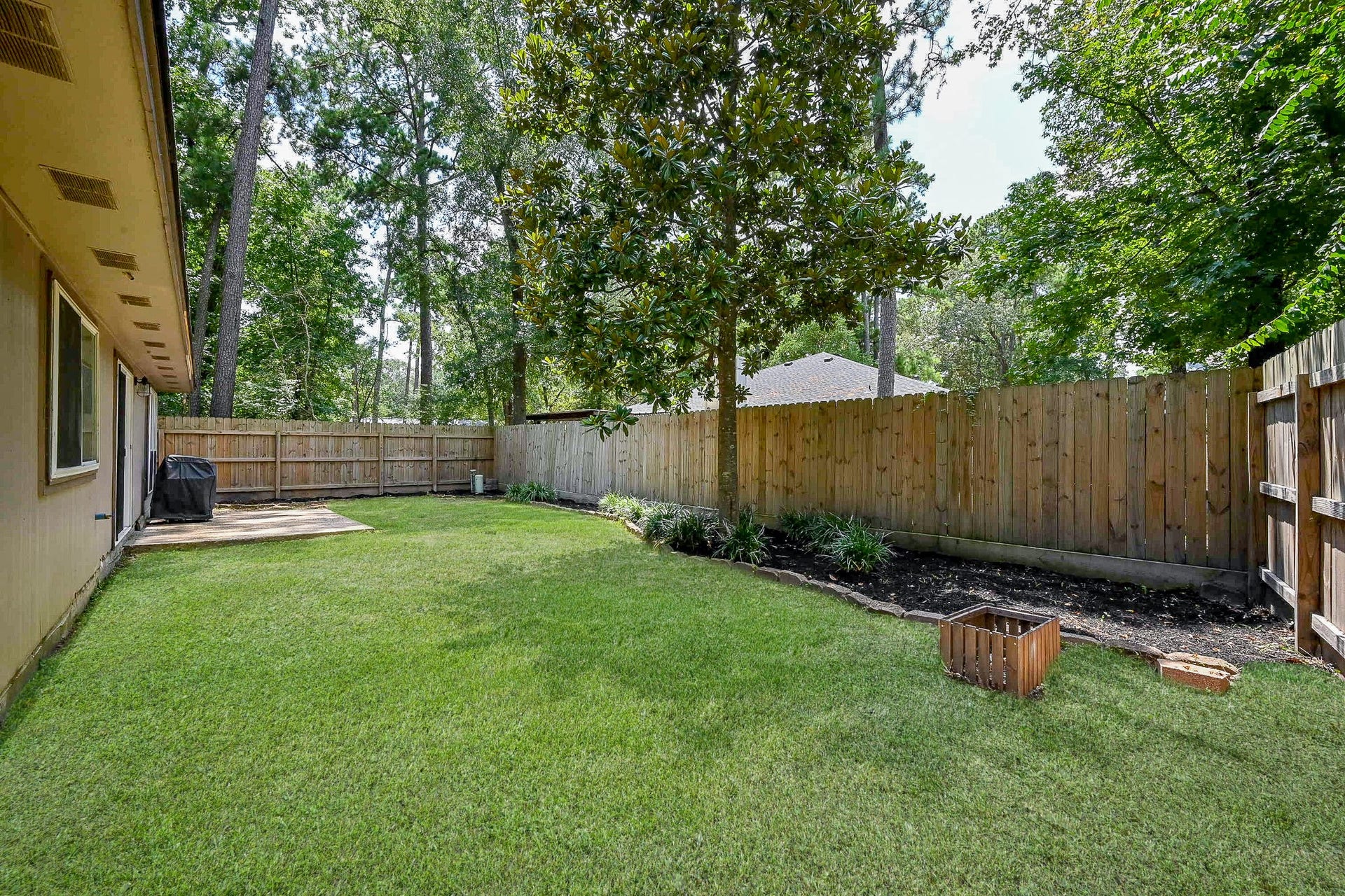 5 Rock Pine Court, The Woodlands, TX 77381 5 Rock Pine Court, The Woodlands, TX 77381