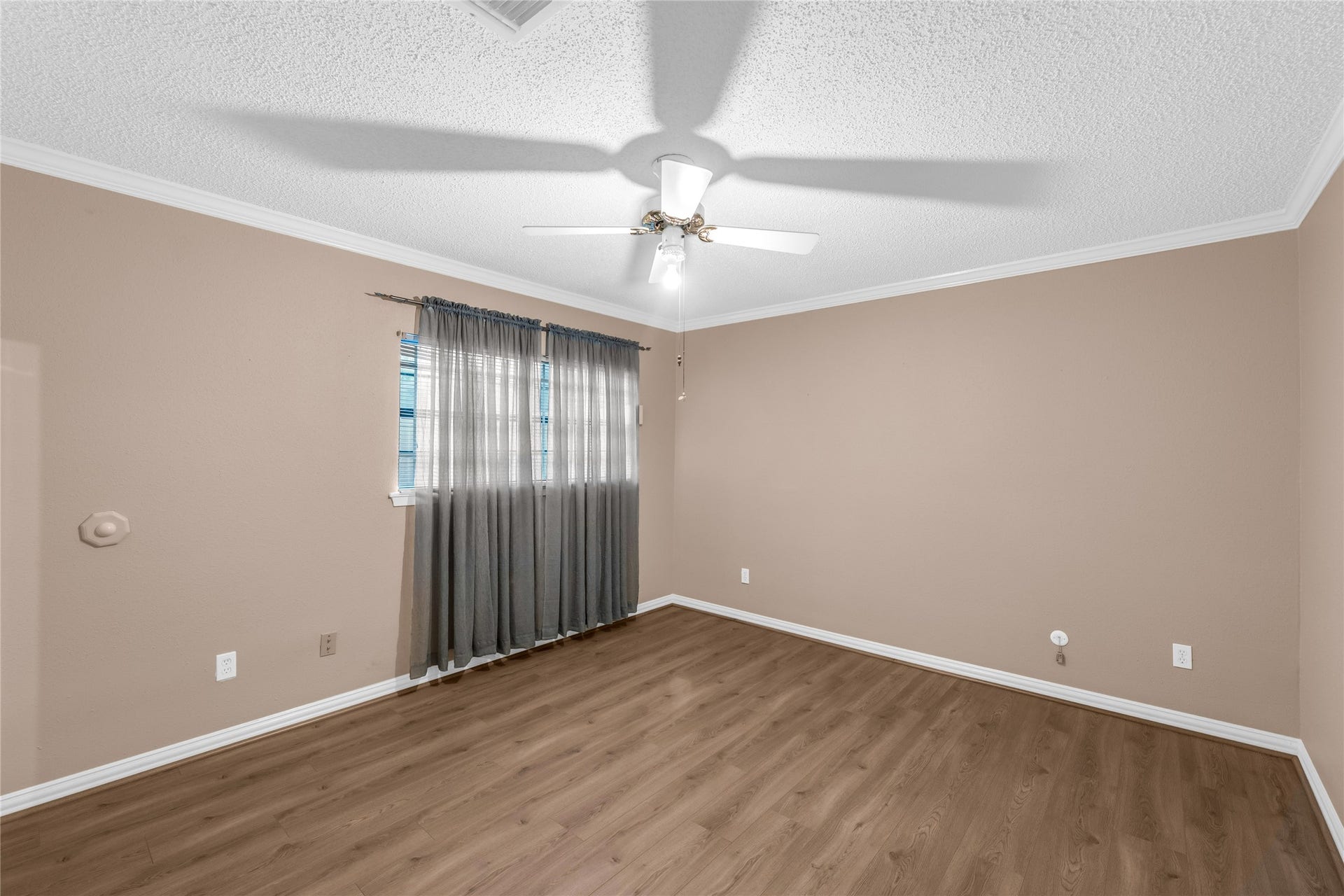 2453 Briarwest Boulevard, Houston, TX 77077 2453 Briarwest Boulevard, Houston, TX 77077