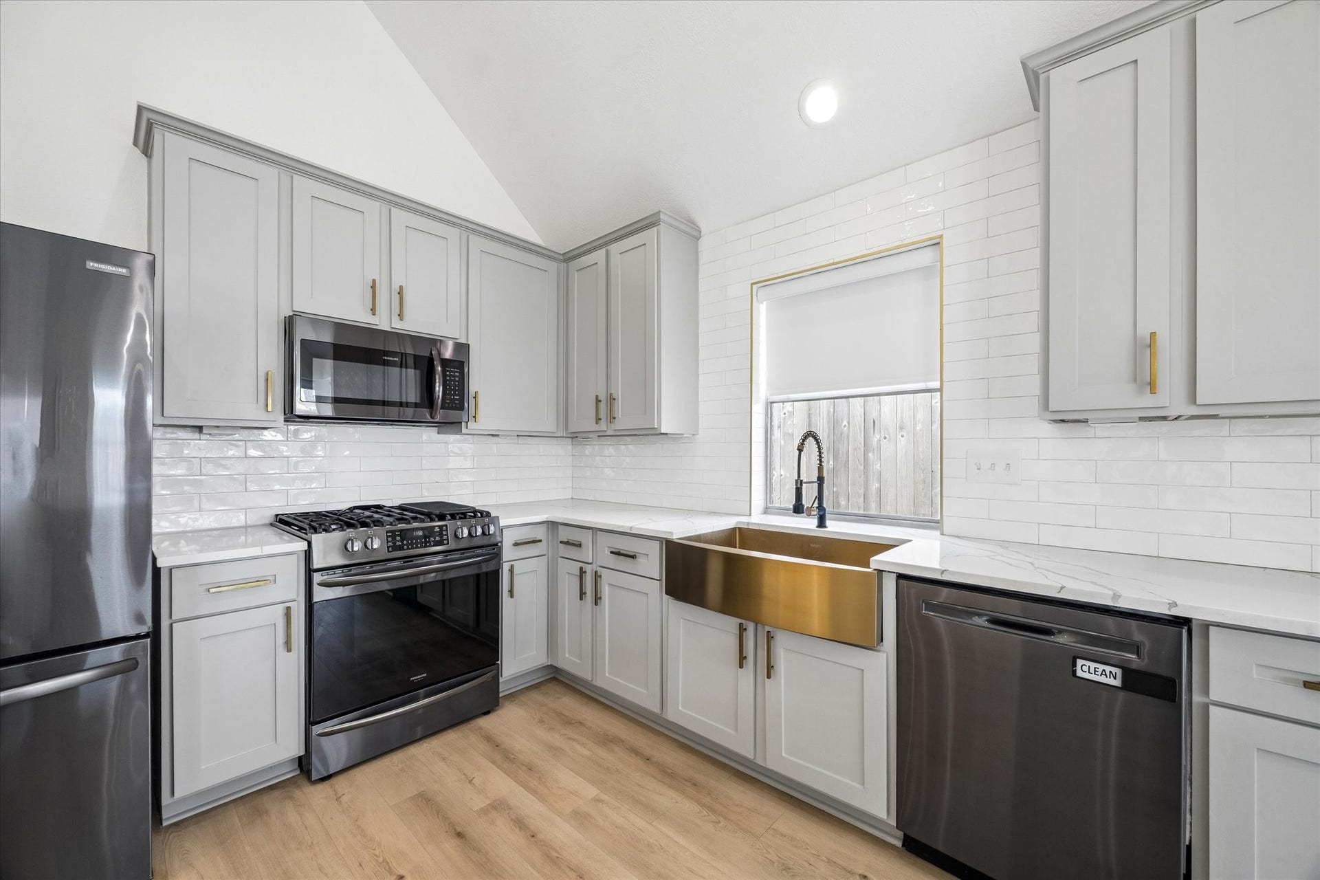 1205 Pine Field, Pearland, TX 77581
