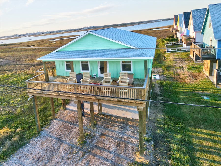 Property photo for 1627 Blue Water Hwy, Surfside Beach, TX