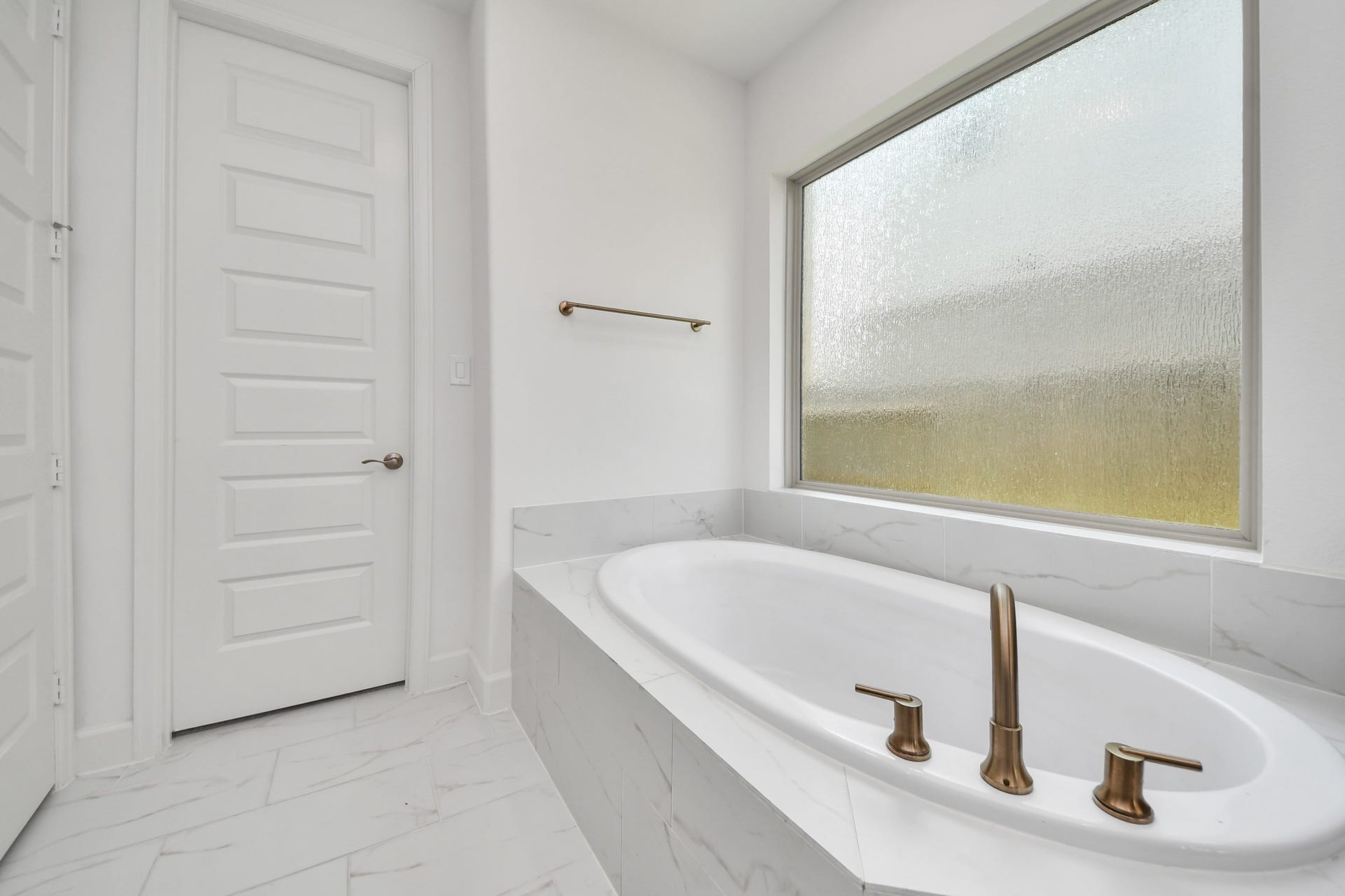3527 Highcliffe Drive, Katy, TX 77493