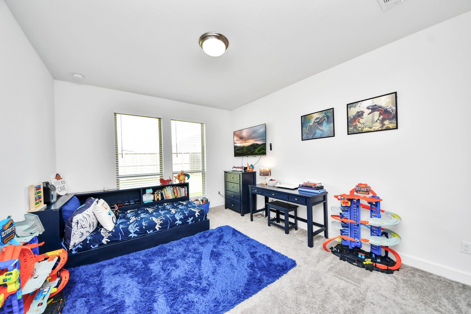 2nd bedroom down