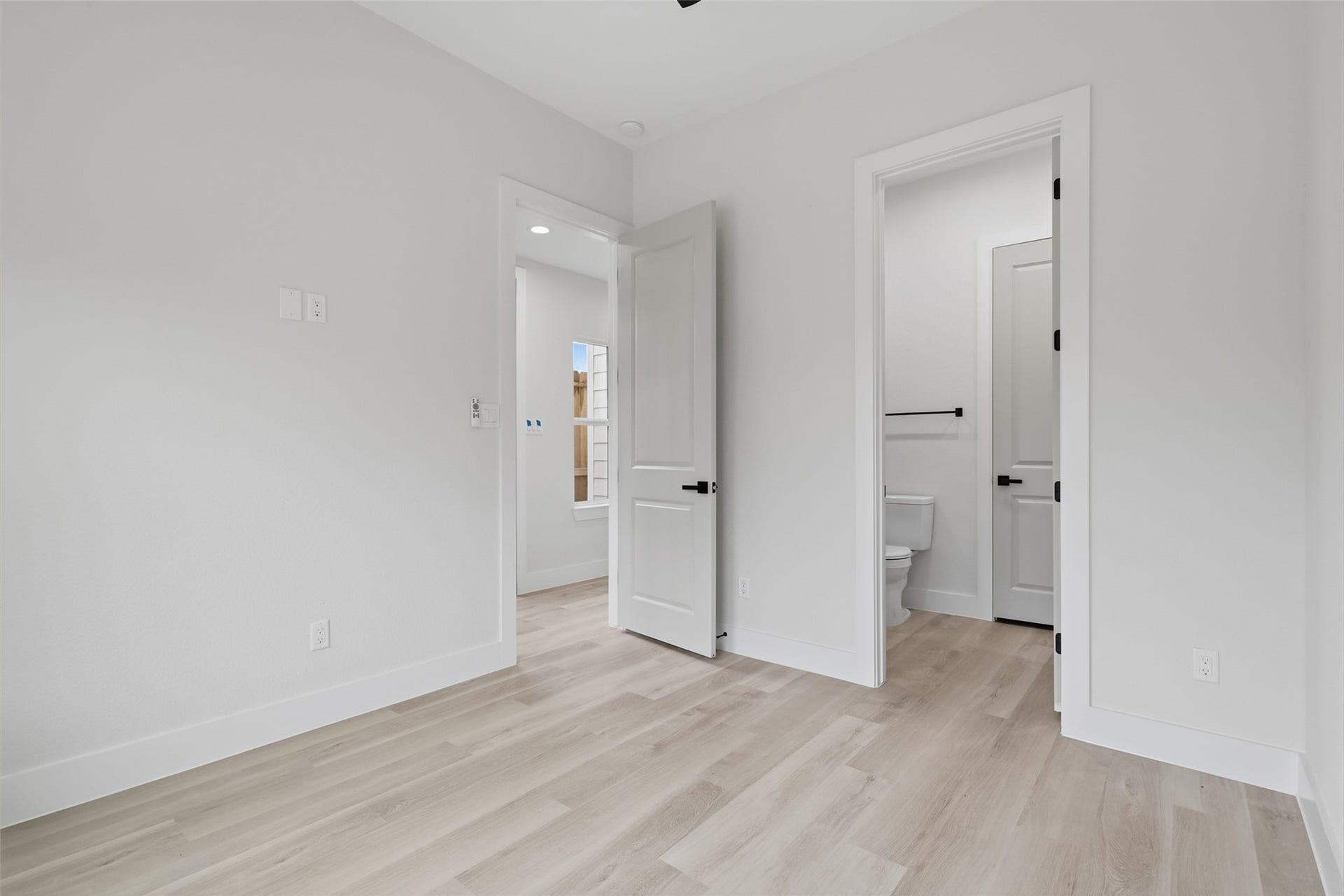 Bedroom on the first floor facing the private bathroom